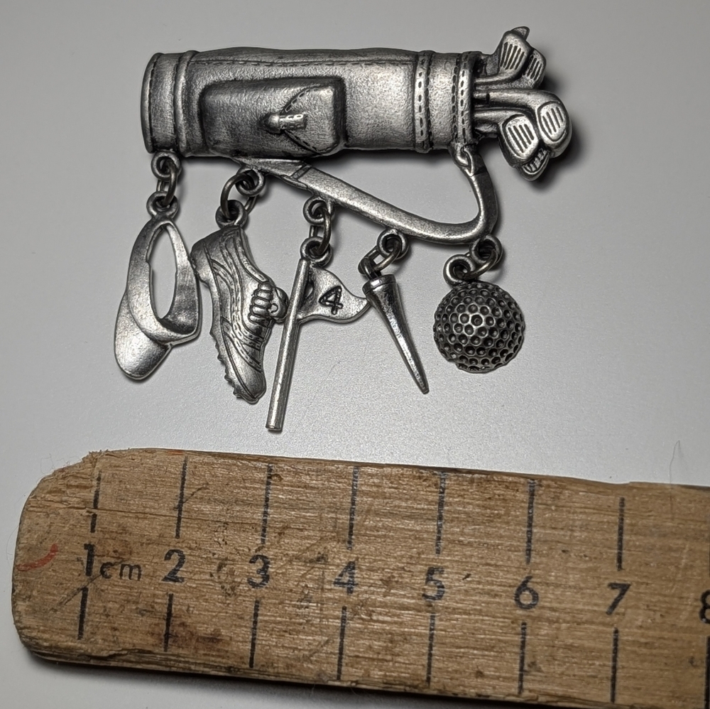 Vintage JJ Golf Bag Dangle Brooch – Pewter Finish – Sports Jewelry